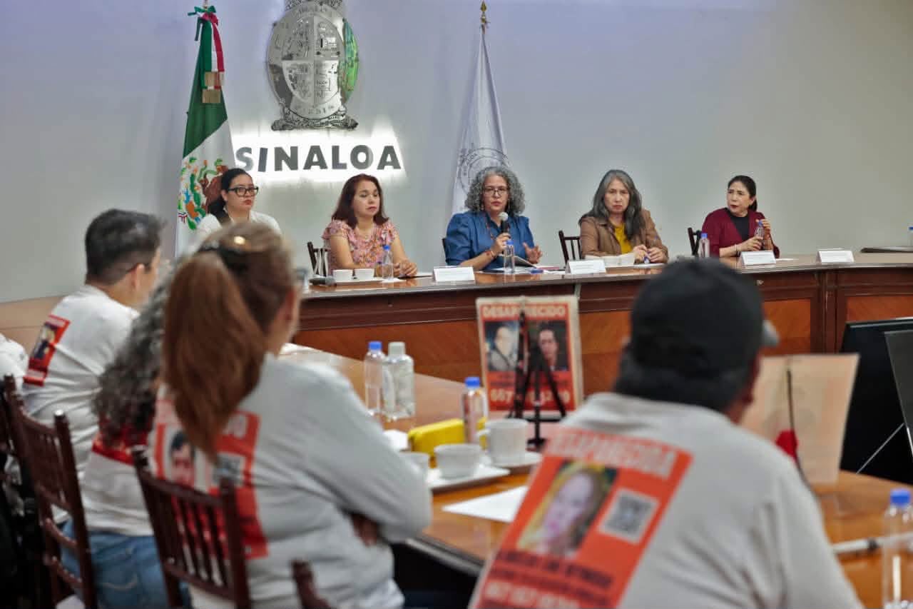 Graciela Domínguez se reúne con colectivo Sabuesos Guerreras AC