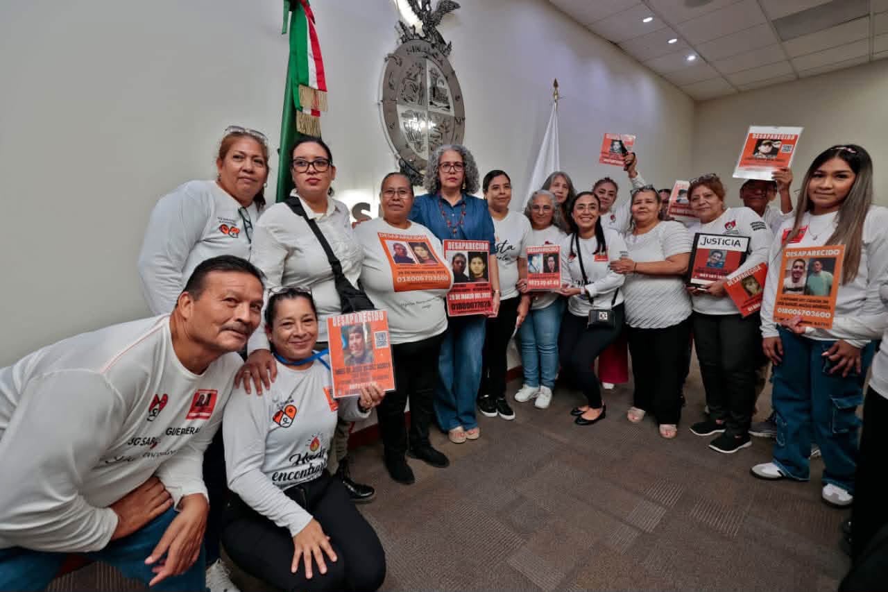 Graciela Domínguez se reúne con colectivo Sabuesos Guerreras AC