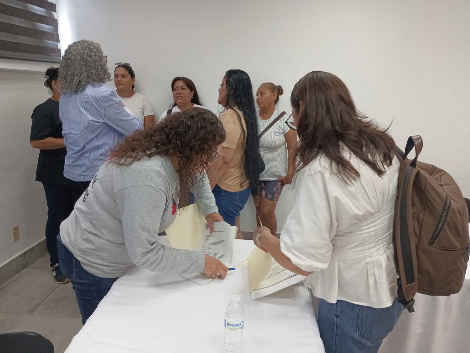 Graciela Domínguez se reúne con colectivos de búsqueda en Mazatlán