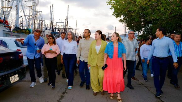 Recorren titular de la Sader y gobernadora Parque Bonfil y escuchan demandas de la pesca de altamar en Mazatlán, Sinaloa