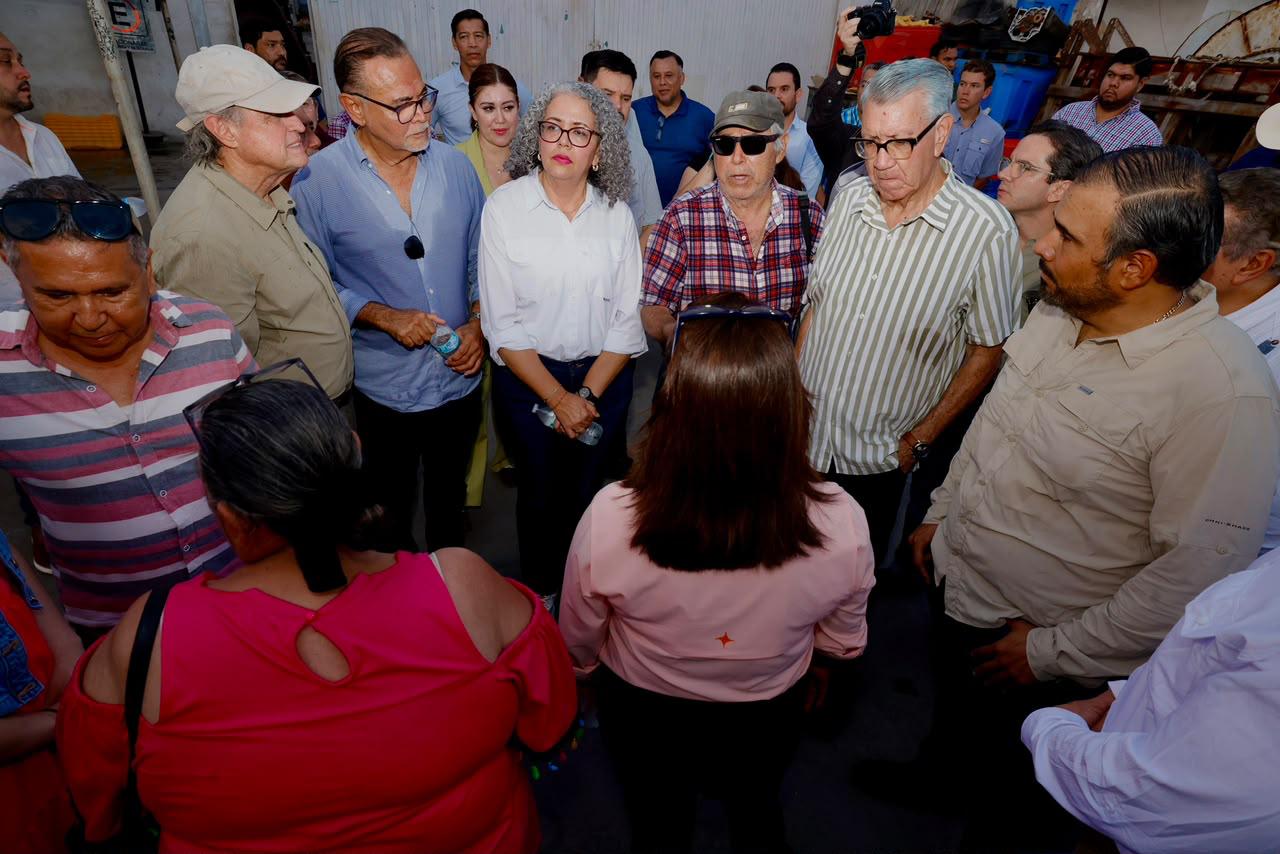 Graciela Domínguez y Columba López sostienen encuentro con pescadores y armadores en Parque Bonfil, en Mazatlán