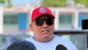 gustavo espinoza bastidas comandante del escuadron de salvamento acuático de mazatlan