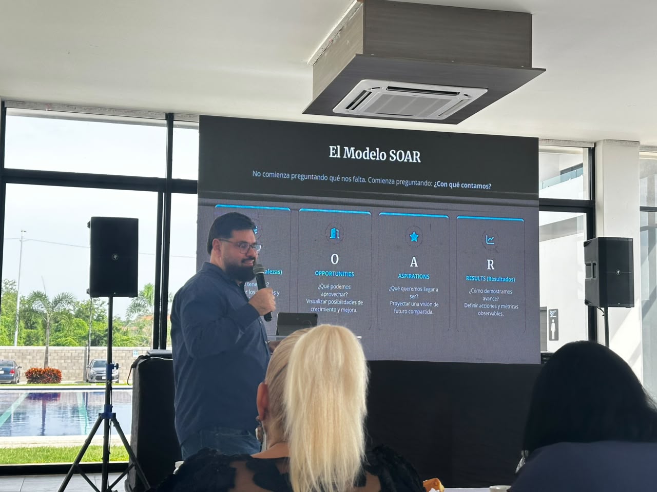 Hersa brinda taller sobre el método SOAR a periodistas en Mazatlán