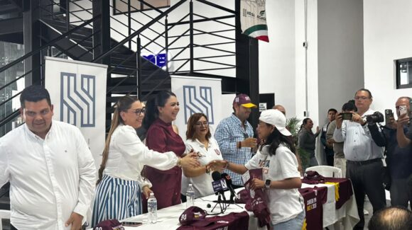 Hersa lleva la inclusión a Olas Altas en Mazatlán, Sinaloa; entrega 50 kits a niñas y niños con discapacidad para la carrera IPN Once K 2026