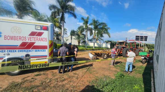 Hombre muere tras caerle un tractor encima mientras realizaba trabajos de mecánica en Mazatlán