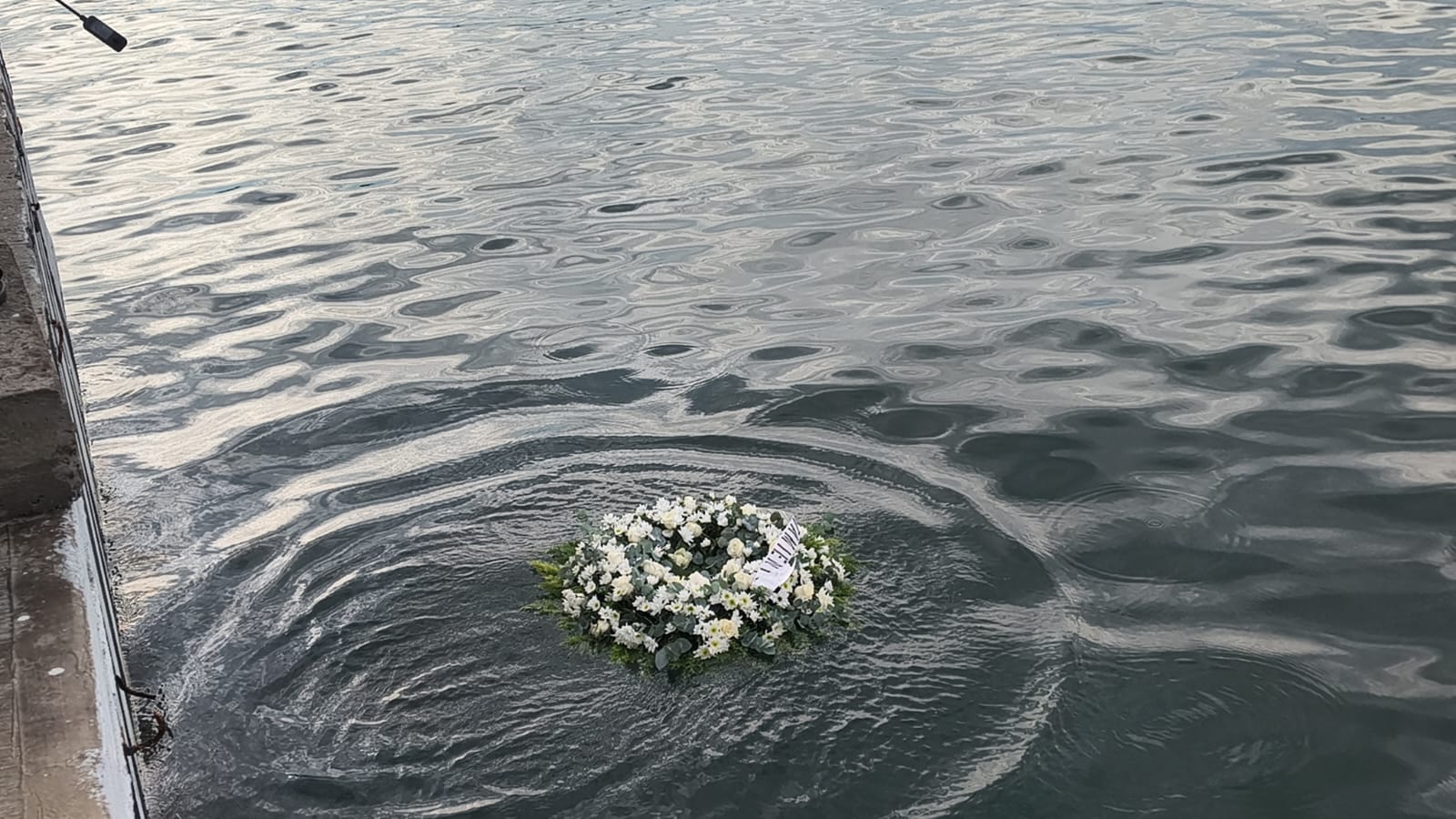 Homenaje luctuoso a pescadores fallecidos en Mazatlán durante el huracán Ismael