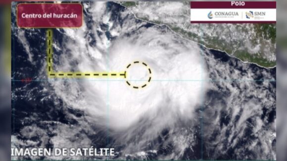 ‘Polo’ ya es huracán y se prevé que continúe intensificándose rápidamente frente a las costas de México