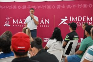 IMDEM se reune con comités deportivos en Mazatlán