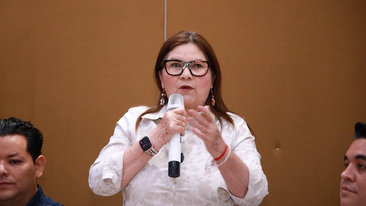 Imelda Castro Castro