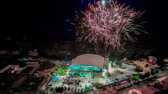 Se inaugura la monumental Arena Badiraguato con triunfo de Tebacas