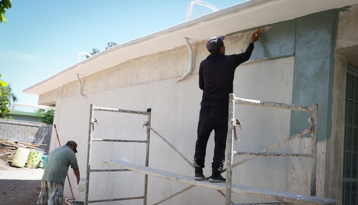 Rehabilitación de baños en Cobaes en Villa Juárez, Navolato