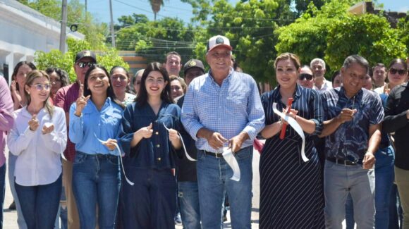 Estrenan calle adoquinada en Centro Histórico de El Fuerte, Sinaloa