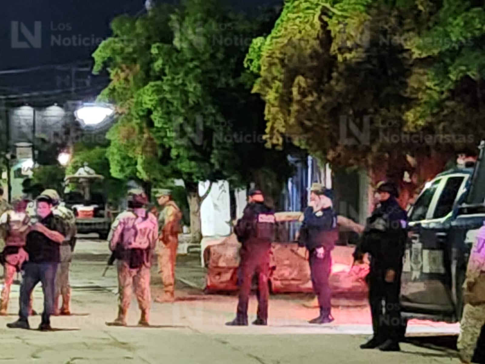Incendian vehículo frente a domicilio en la Chapultepec, Culiacán