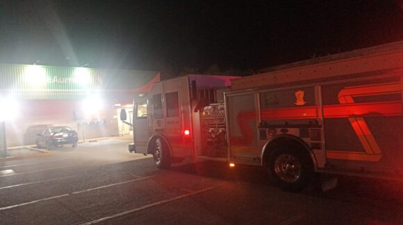 Se incendia supermercado en la colonia Toledo Corro de Los Mochis, Sinaloa
