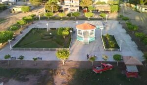 ¡No la desveló el Grito! A la comisaria de Isla del Bosque en Escuinapa, Sinaloa, la despertaron toda la noche con reportes de falta de luz