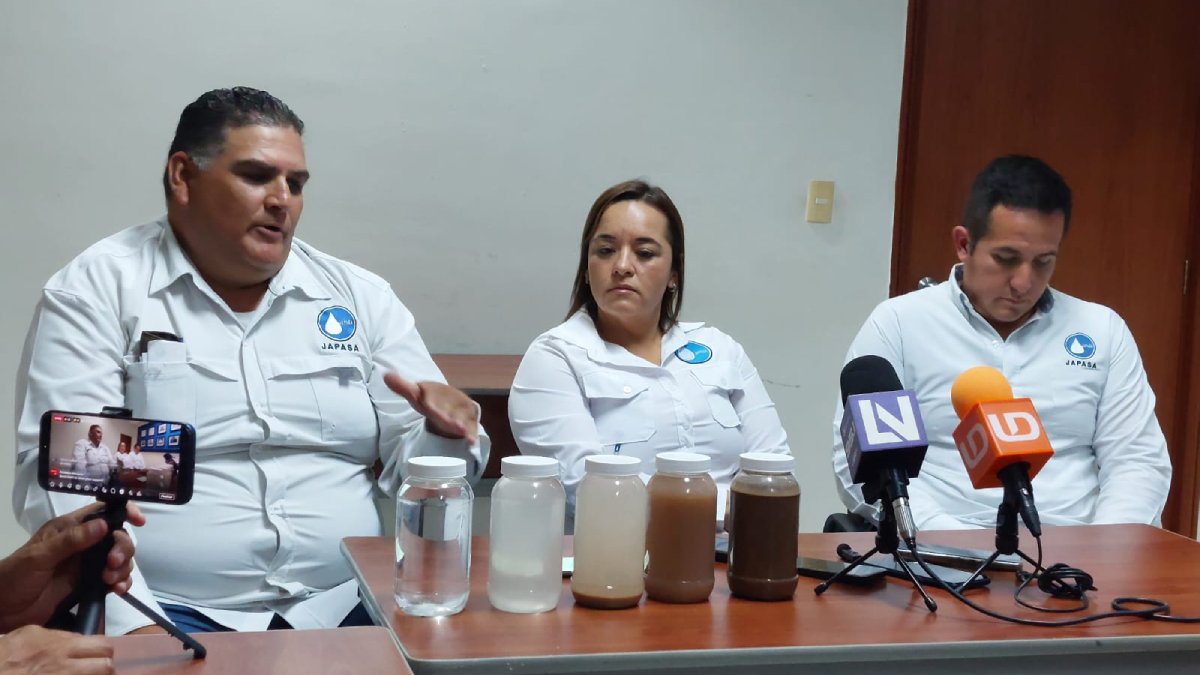 japasa explica la razon por la que se quedaron sin agua y pide paciencia personal