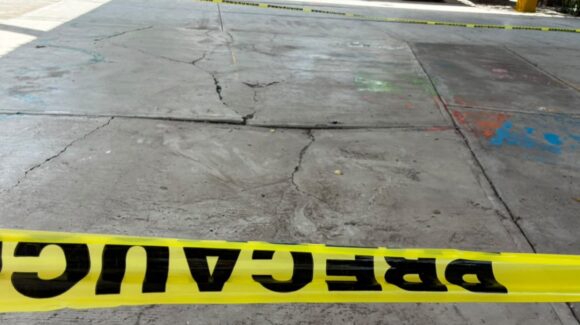 Delimita PC patio central en kínder de Los Mochis por hundimiento, temen que se trate de un socavón