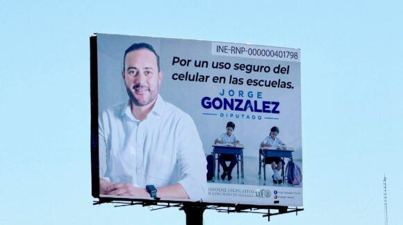 “Es un informe apegado a la Constitución”: Jorge González; diputado del PAN defiende colocación de espectaculares con su imagen 