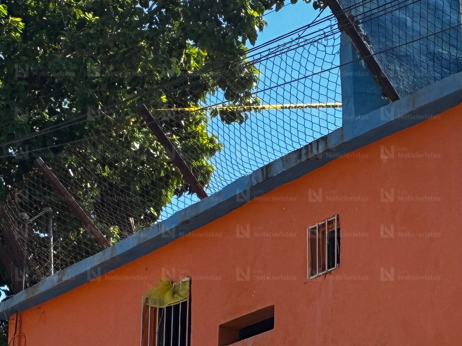 Localizan sin vida a un jornalero en techo de una cuartería en la comunidad del Campo 35