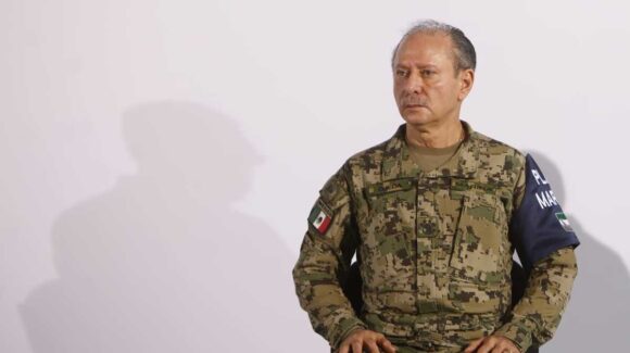 ‘No está escondido’: Sheinbaum sobre Ojeda Durán, exsecretario de Marina presuntamente citado a declarar por la FGR