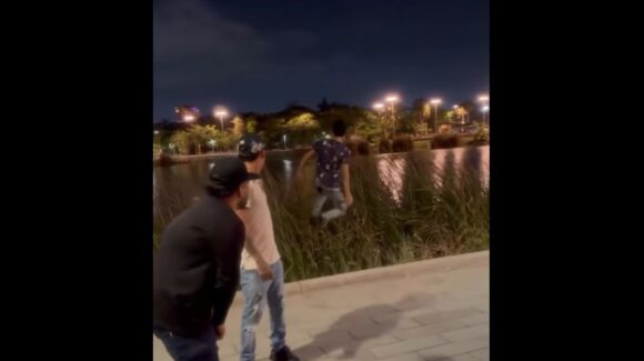 Video: ¡A los cocodrilos! Durante ‘Batalla del Aura’, joven se lanza a la Laguna del Camarón en Mazatlán, Sinaloa