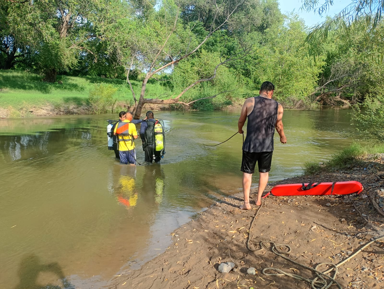 Joven desaparecido en aguas del río Sinaloa, en Guasave