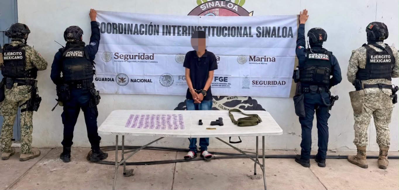 Joven detenido en El Rosario, Sinaloa