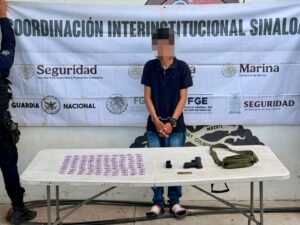 Joven detenido en El Rosario, Sinaloa