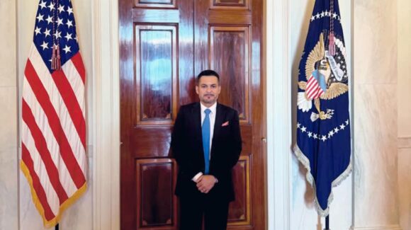 De Mazatlán, Sinaloa, a la Casa Blanca: Juan José Arellano de Grupo ARHE vuelve a la celebración de la Herencia Hispana en EU