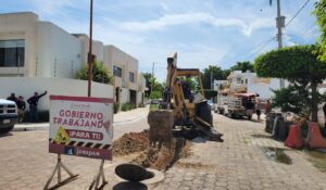 Cambia Jumapam 15 metros de drenaje dañado en Lomas de Mazatlán, Sinaloa