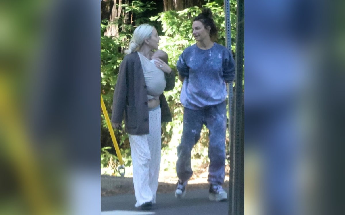 Lady Gaga con su bebé