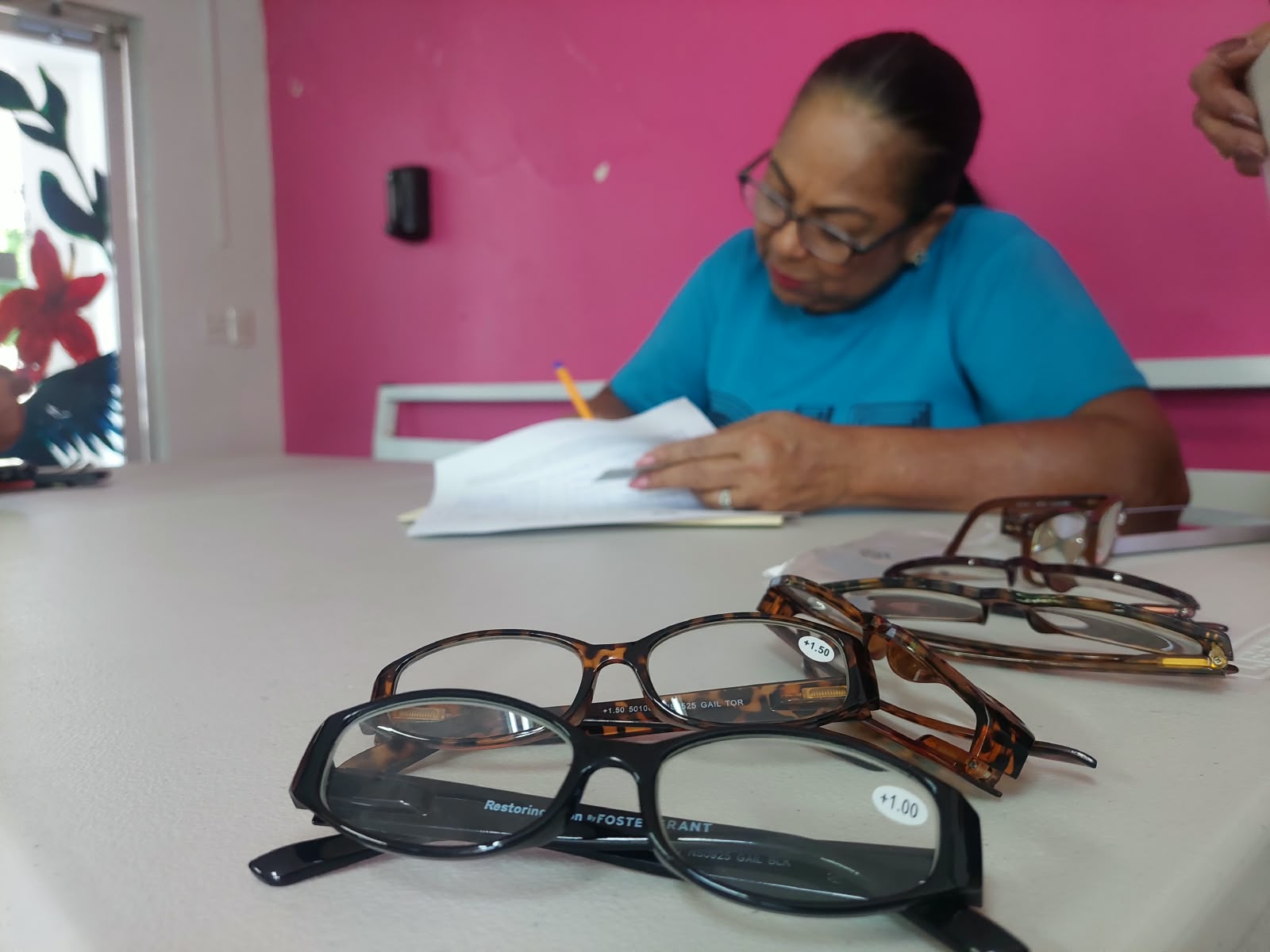 ¿Requieres de unos lentes? DIF Salvador Alvarado estará entregando lentes gratuitos