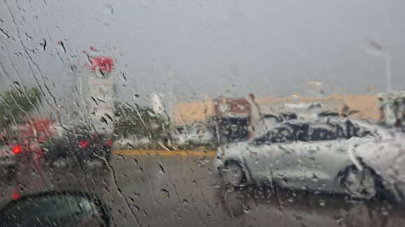 Se cumple pronóstico de lluvias: fuerte aguacero sorprende a Los Mochis y sus alrededores