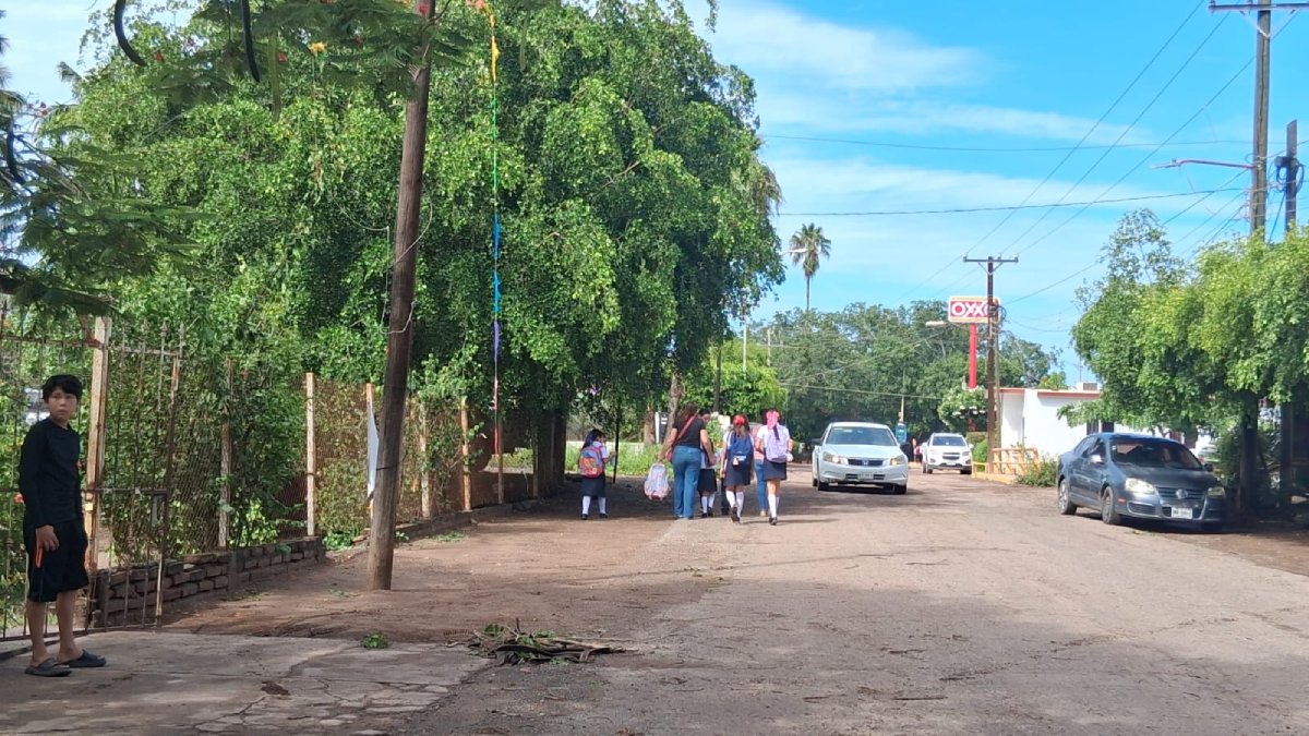 lluvias obligan a cambiar de sede el lunes civico del cobaes 71 en leon fonseca