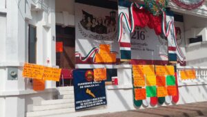 manifestacion de guerrero azules en ayuntamiento de mocorito cartulinas