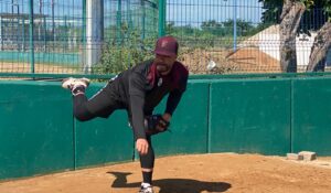 Manny Barreda reporta a la pretemporada 2026 de los Tomateros de Culiacán