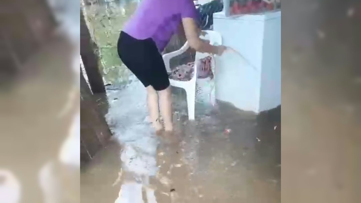 Mar llega a viviendas en El Colorado, Ahome
