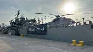 marina envia refuerzos por mar para responder a emergencias plan