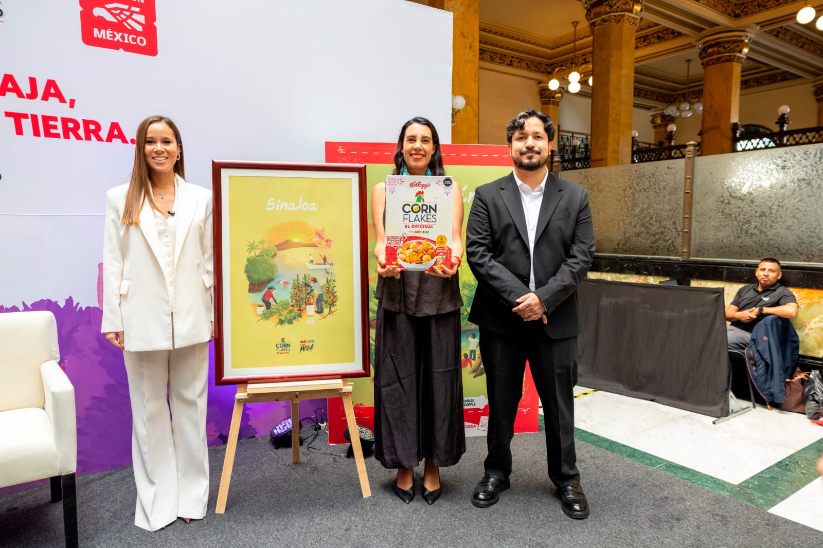 Mireya Sosa Osuna en la rueda de prensa donde se dio a conocer la alianza "Corn Flakes Edición México"