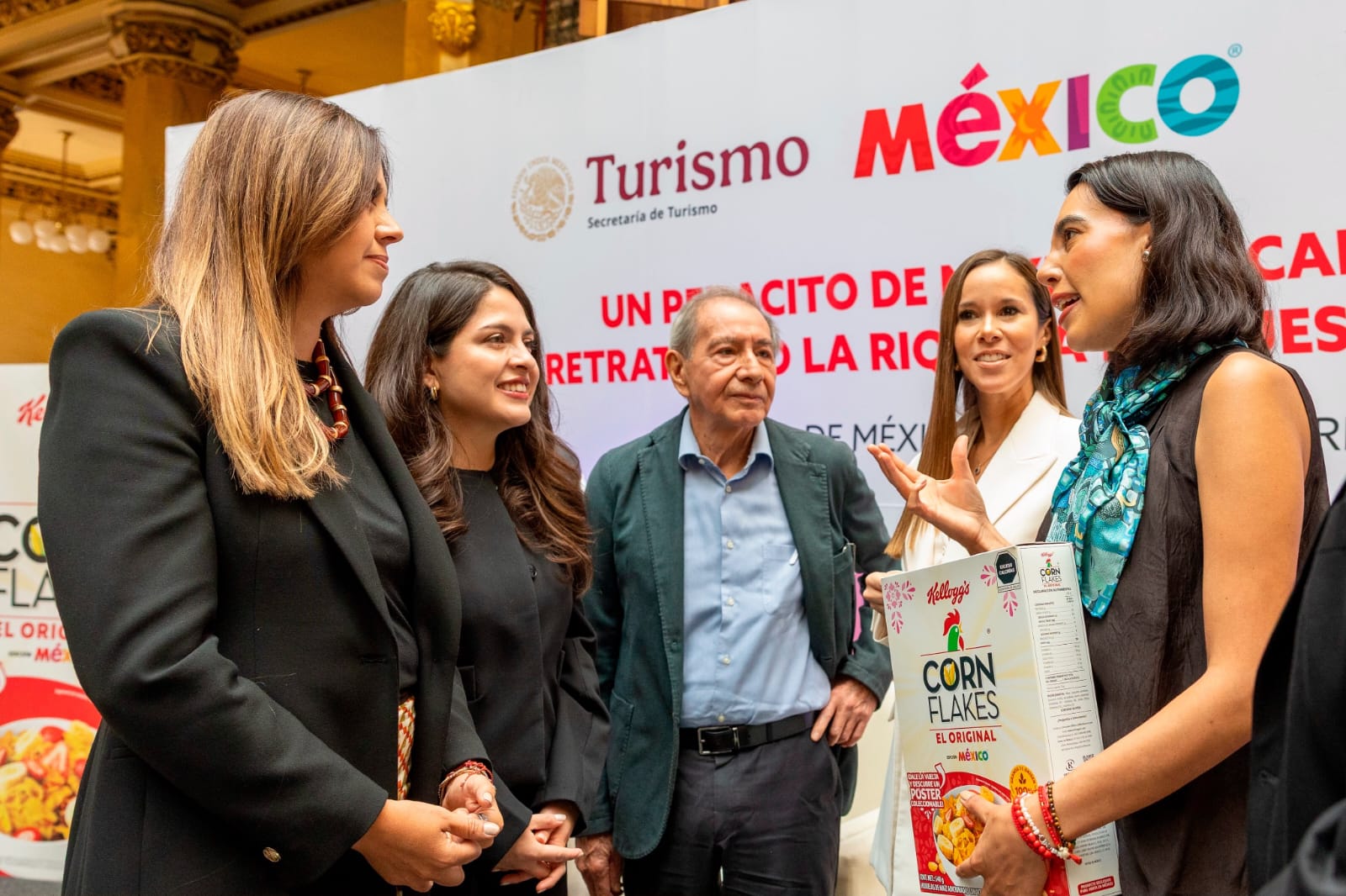 Mireya Sosa Osuna en la rueda de prensa donde se dio a conocer la alianza "Corn Flakes Edición México"