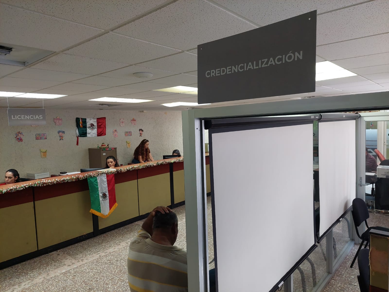 Módulo de credencialización en Vialidad y Transporte de Salvador Alvarado