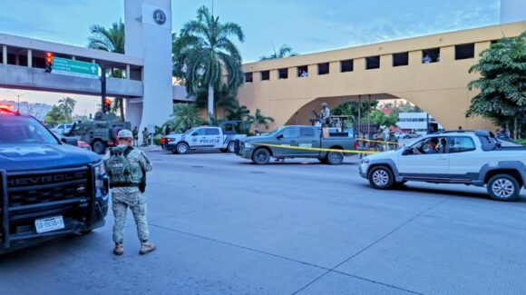 Motociclista resulta herido tras ataque a balazos en la Zona Dorada de Mazatlán
