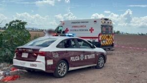 motociclista pierde la vida al caer a un canal en los mochis transito