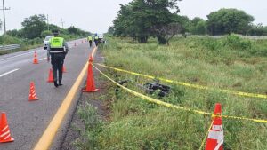 muere motociclista tras ser embestido por automovil sobre la maxipista culiacan mazatlan