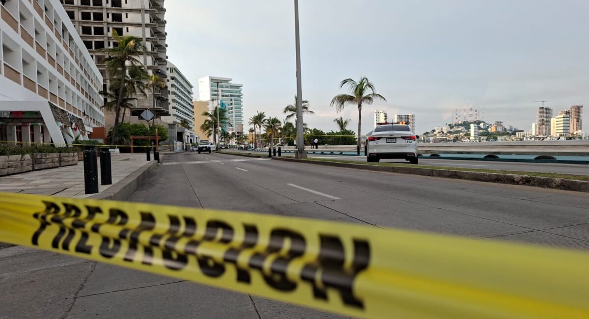 Mueren dos motociclistas tras accidente sobre la avenida Del Mar en Mazatlán, Sinaloa