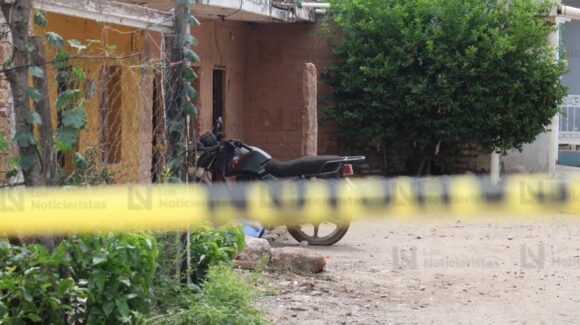 Mujer es ejecutada a balazos afuera de su domicilio en Villa Unión, al sur de Mazatlán, Sinaloa