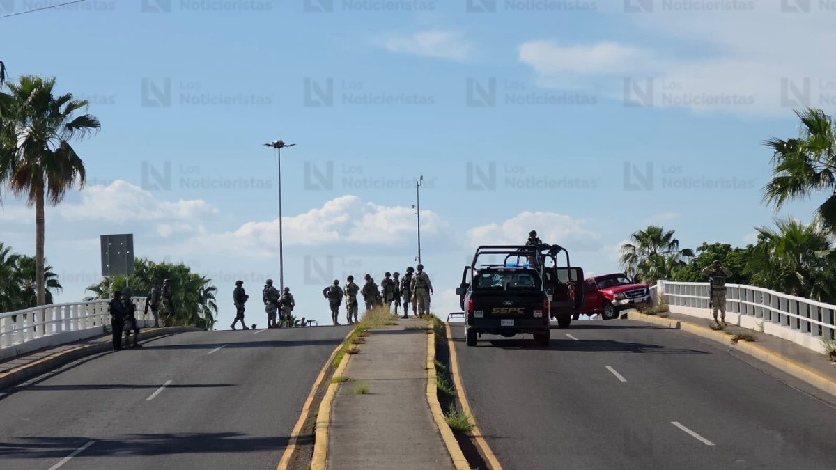 mujer muerta en ranger roja en culiacan lugar