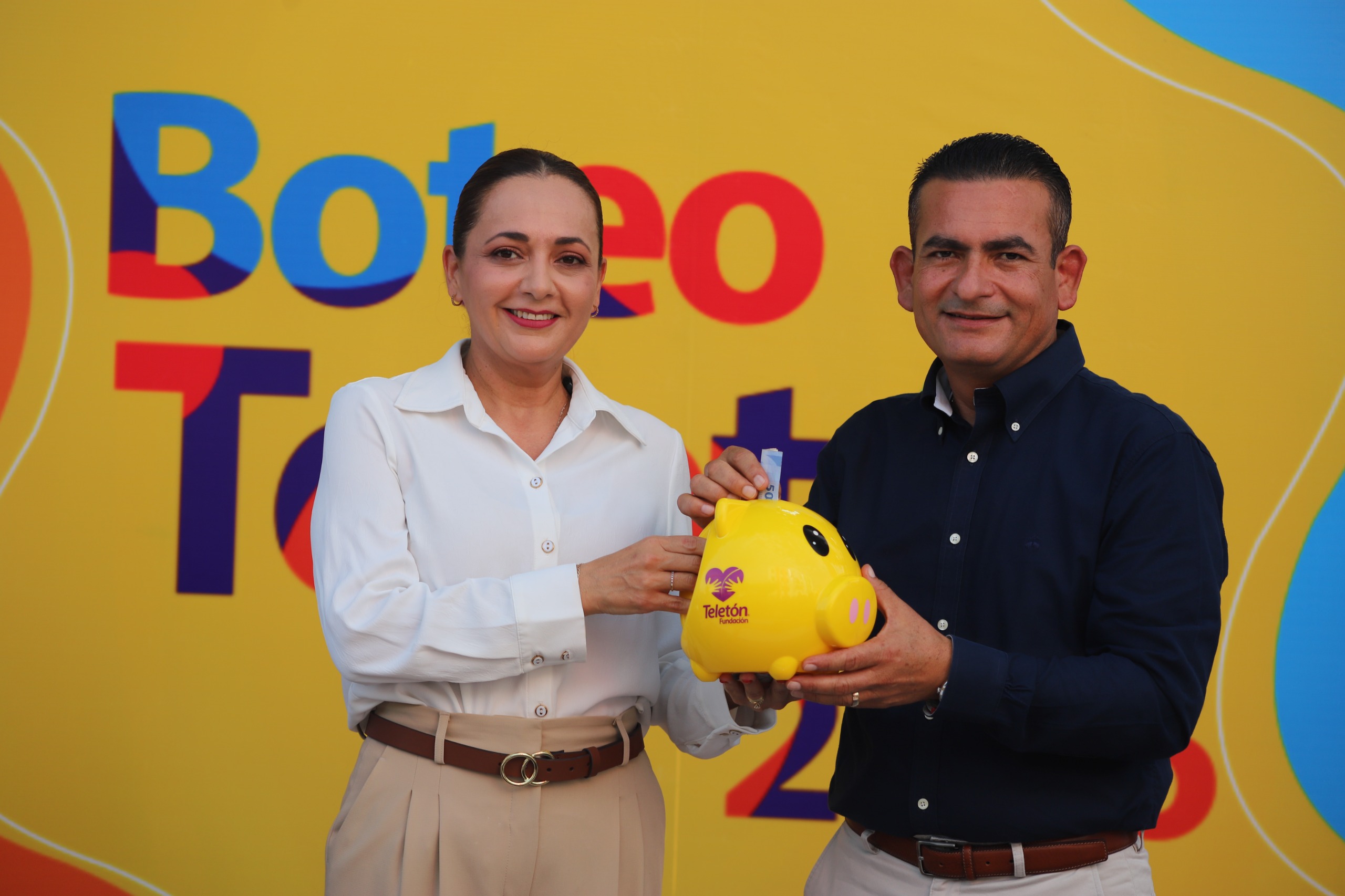 Mariela Berumen y Jorge Rosario Bojórquez ponen en marcha el Boteo Teletón 2026