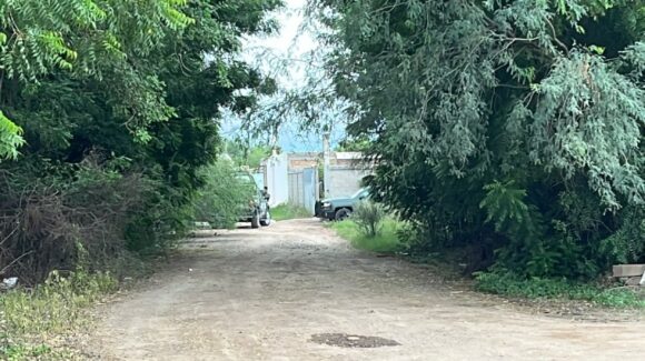 Hay 8 vehículos, 4 de ellos blindados, en inmueble asegurado por militares en operativo de Las Golondrinas, Guasave, Sinaloa