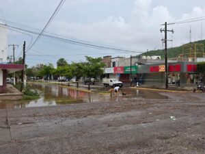 Activa Ayuntamiento de Ahome operativo de protección y asistencia emergente por lluvias